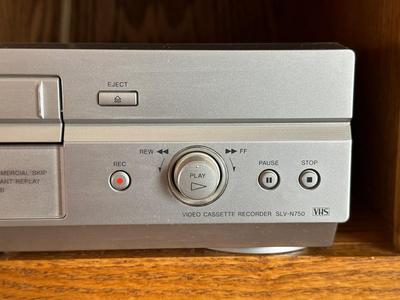 SONY VIDEO CASSETTE RECORDER WITH REMOTE