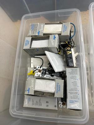 Lot 1332 variety of electrical items
