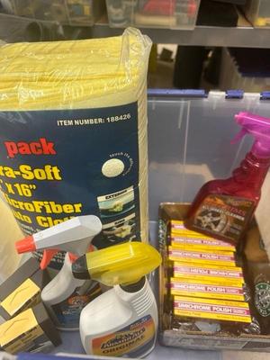 Lot 1398 car cleaning items