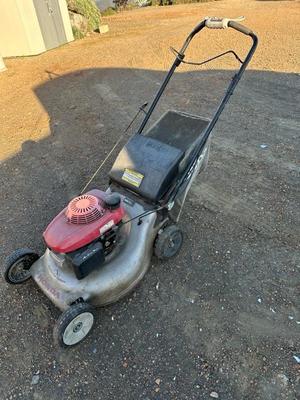 Lot 1326 Honda Lawnmower