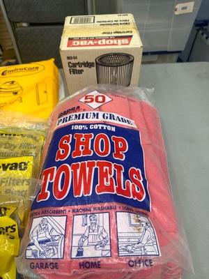 Lot 1419 variety of shop towels and gloves