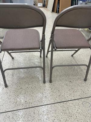 Lot number 1423 two samsonite folding chairs