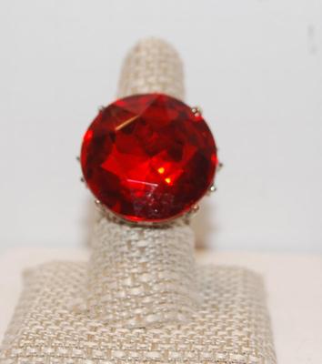 Red-Orange Faceted Large Stone Ring with Split Band (10.2g) Size 9
