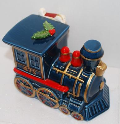 "Otagiri" Locomotive & Santa Bear Music Box Plays "Joy To The World" 5" L x 5" H x 3" W