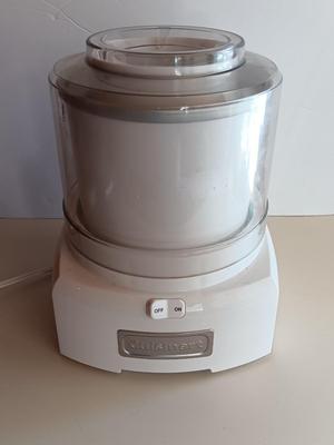 Cuisinart Frozen Yogurt / Ice Cream & Sorbet maker