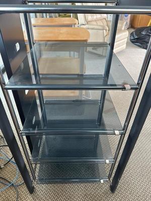 Lot 1445 glass 5 glass tier