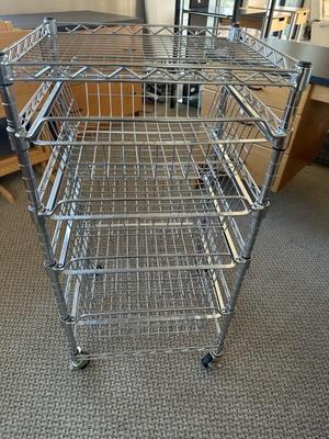 Lot 940 metal wite rolling cart