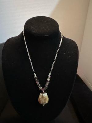 Lot 944 2 necklaces