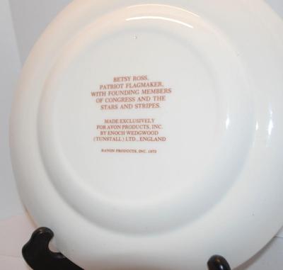 "Betsy Ross" Patriot Flagmaker Avon by James S. Avati Made in England