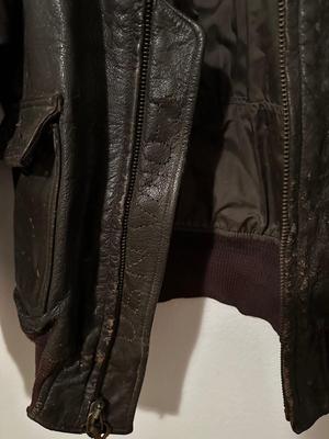 WW2 Bomber Jacket USN VMO-3. (2 of 2)