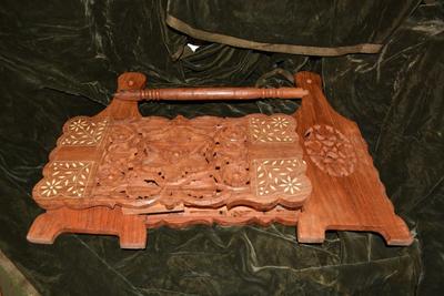 Vintage Collapsible Bone Inlay Magazine Rack 16â€x16â€x7â€