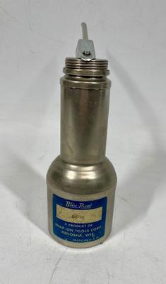 Vintage Blue Point 16 oz Oil Can
