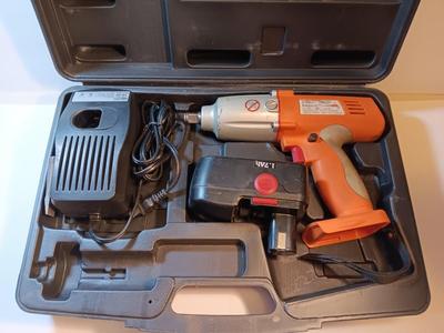 Chicago Cordless Impact Wrench 19.2 VDC 2,000 RPM with case charger and battery