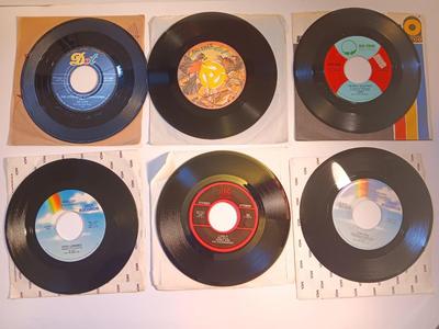 Vinyl albums 45's record - LOBO - Steve Lawrence - Jim Lowe - Gerry & the pacemakers