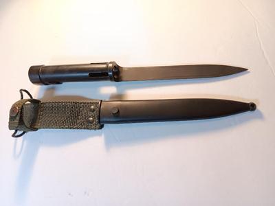 MILITARY ISSUED BELGIUM M1963 TUBULAR FN FAL TYPE C BAYONET & SCABBARD