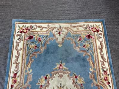 LIGHT BLUE DYNASTY RUG WITH FLORAL MOTIF EDGE