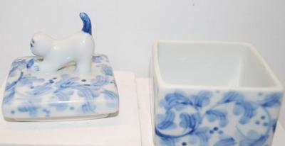 Very Cute "Kitten and Ball" Blue & White Trinket Box 2" x 2" x 3" H