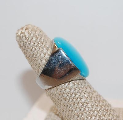 Size 8 Showy Ocean Blue Reflective Iridescent Large Oval Stone Ring (15.0g)