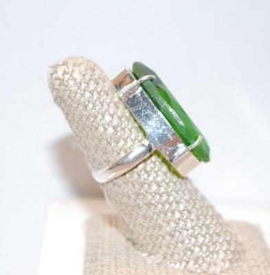 Size 8 Large Green Peridot .925 Teardrop Stone Ring (11.0g)