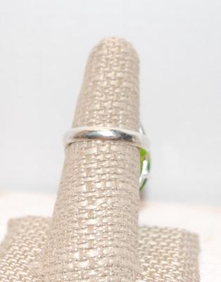 Size 8 Large Green Peridot .925 Teardrop Stone Ring (11.0g)
