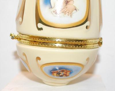 "Mother Mary & Child" Hinged Egg Shaped Trinket Box 4 Â½" H
