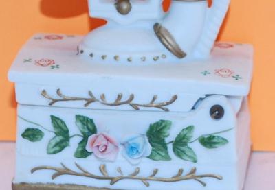 Telephone Style Trinket Box with an End Hinge 4" x 4"