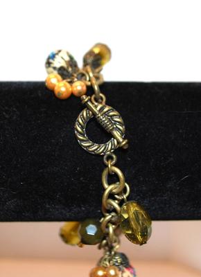 Barrels, Spheres, Circles, Leaves & Drops Bracelet with Toggle Close Size: 6