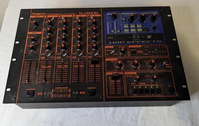 Roland DJ-2000
