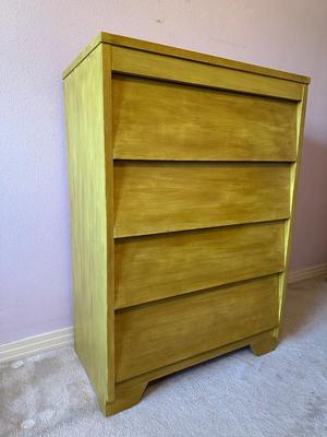 Mid Century Chest of Drawers (See Description)
