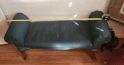 Green bench