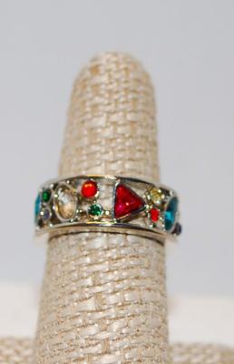 Size 7 Silver Plated Ring with Simulated Multi-Color Glass Stones (8.1g)