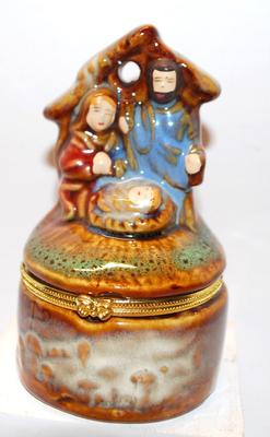 Unique Nativity Scene Hinged Jewelry Trinket Box 4" H