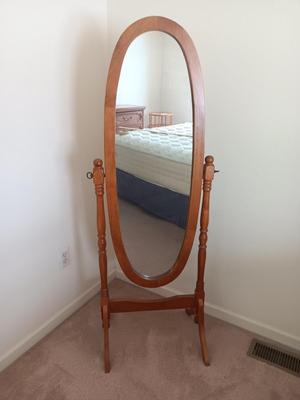 Traditional Queen Anna Style Wood Floor Cheval Mirror