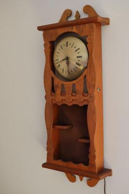 Vintage SESSIONS UNITED Electric Wall Clock (See Description)