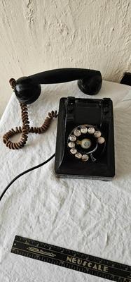 Western Electric Rotary Telephone with cloth covered cord 1947