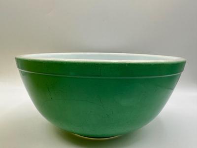 PYREX Mixing Bowls Set of (2)