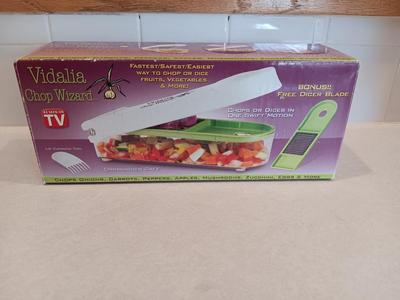 Vidalia chop wizard Chop or dice fruits, vegetables, and more