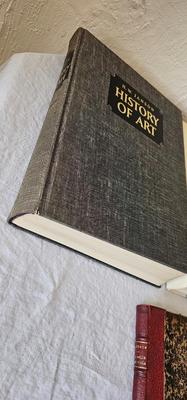 3 Vintage books Lot The New Yorker Album of Drawings, Frank Lloyd Wright, The History of Art