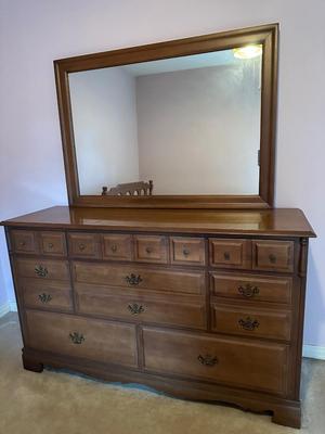 Angelina (8) Drawer Dresser â€” EXCELLENT Condition