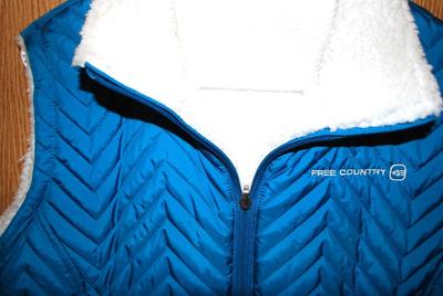 "Free Country" Brand Blue Sleeveless Vest Size: L/G