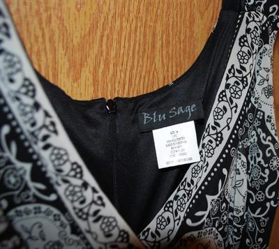 "Blu Sage" Gray & Black Dress Size: 14