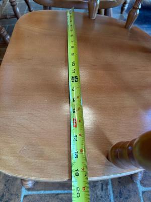 Table W/ Leaf & (6) Chairs