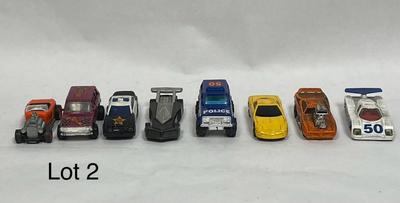 CAR LOT 2 - Diecast Toys 8 pieces - Hot wheels and other brands