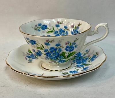 Tea cup & Saucer Royal Albert forget me not