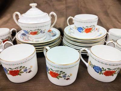 FAMILLE ROSE FINE ENGLISH BONE CHINA
