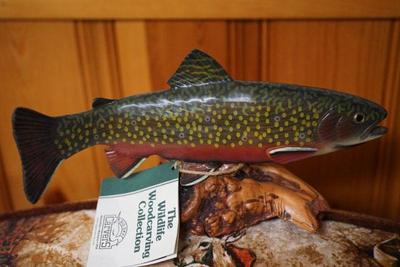 very nice hand carved trout and hand painted. 