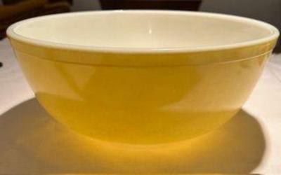 Vintage Pyrex Yellow Mixing Bowl