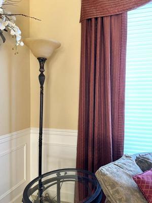 Floor lamps & side tables