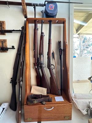 Antique civil war era rifles and bayonets