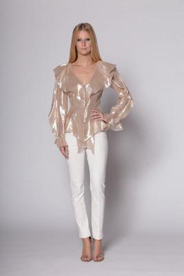 Silk blouses with hand tailoring 